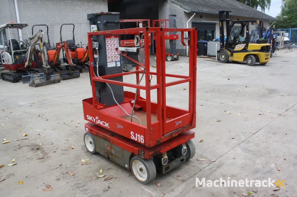 Skyjack SJ16 2018 6.75 MTR schaarhoogwerker elektrische