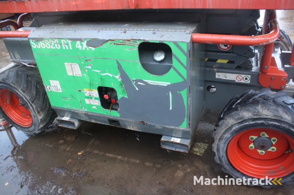 Skyjack SJ6826 RT 4x4 diesel kubota hoogwerker 10 meter