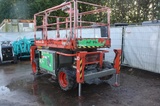 Minituur van Skyjack SJ6826 RT 4x4 diesel kubota hoogwerker 10 meter