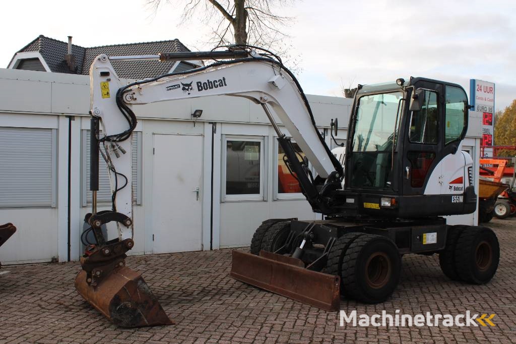 Bobcat E 55 W