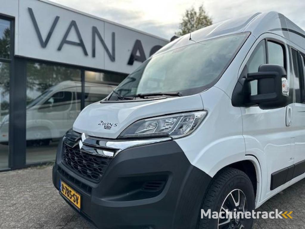 Pössl Buscamper 2 Win S Plus busbiker en zonnepanneel