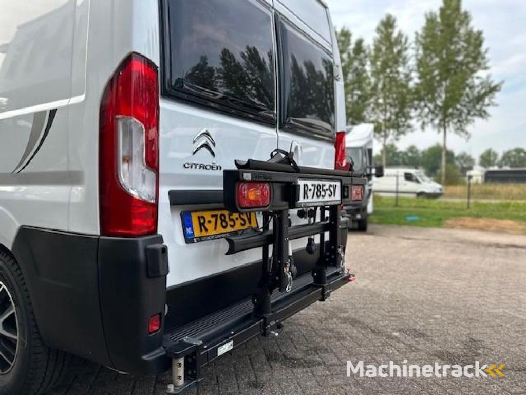 Pössl Buscamper 2 Win S Plus busbiker en zonnepanneel