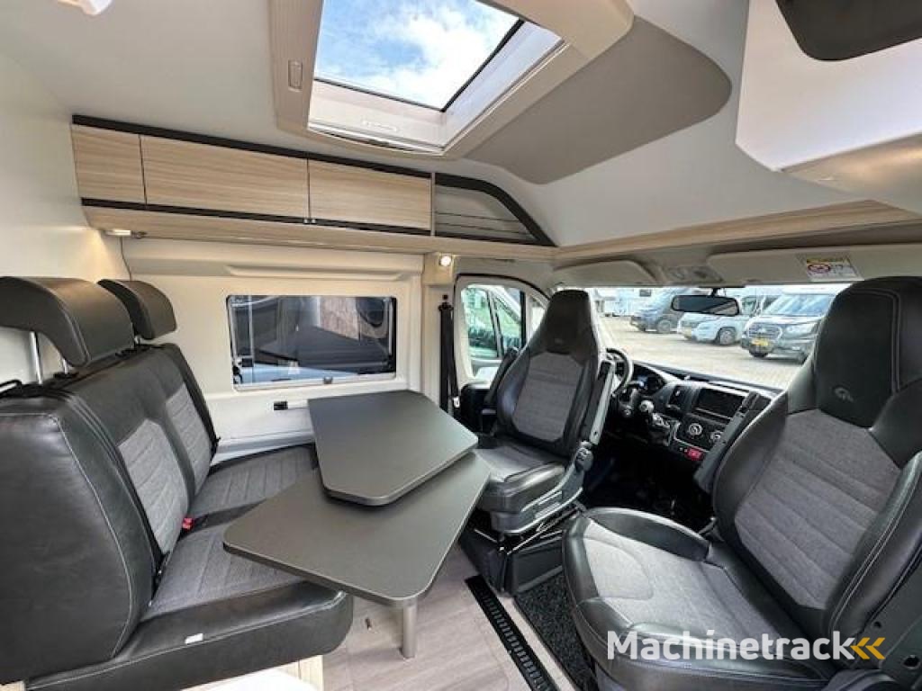 Adria Twin 600 busbiker