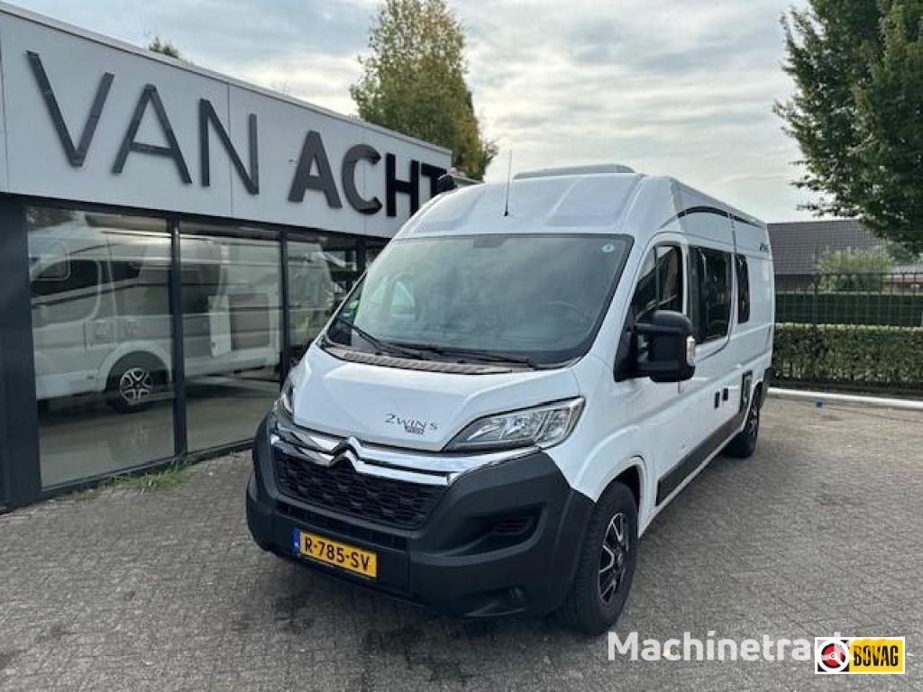 Pössl Buscamper 2 Win S Plus busbiker en zonnepanneel