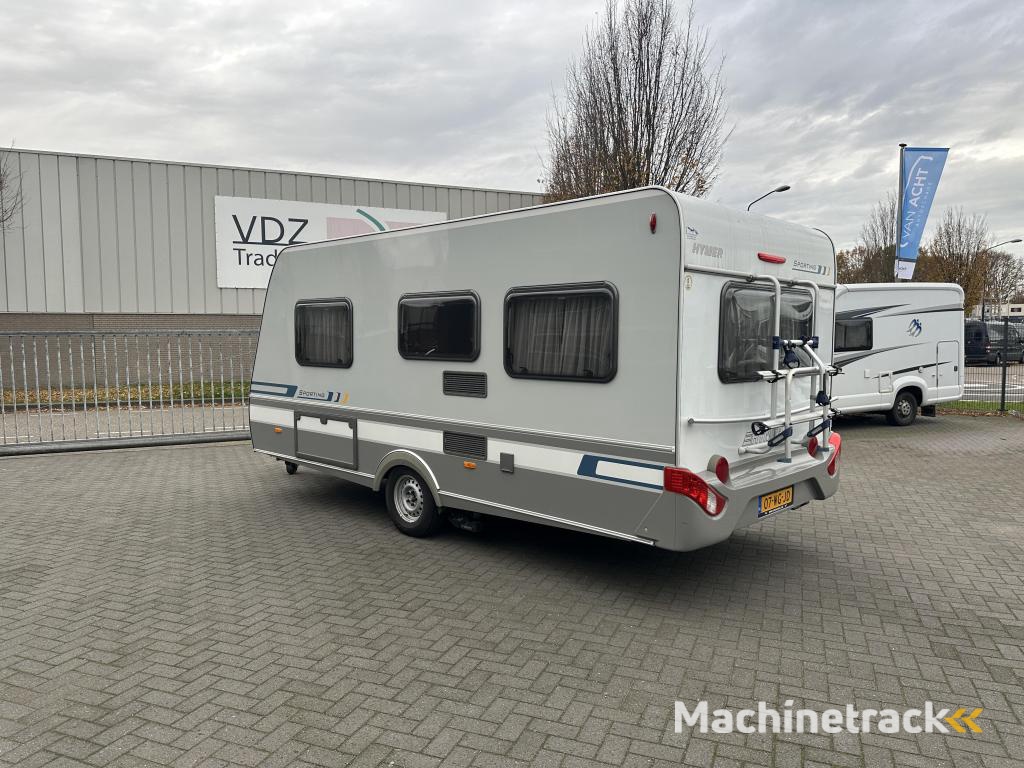 Eriba Sporting 465 Moover, voortent