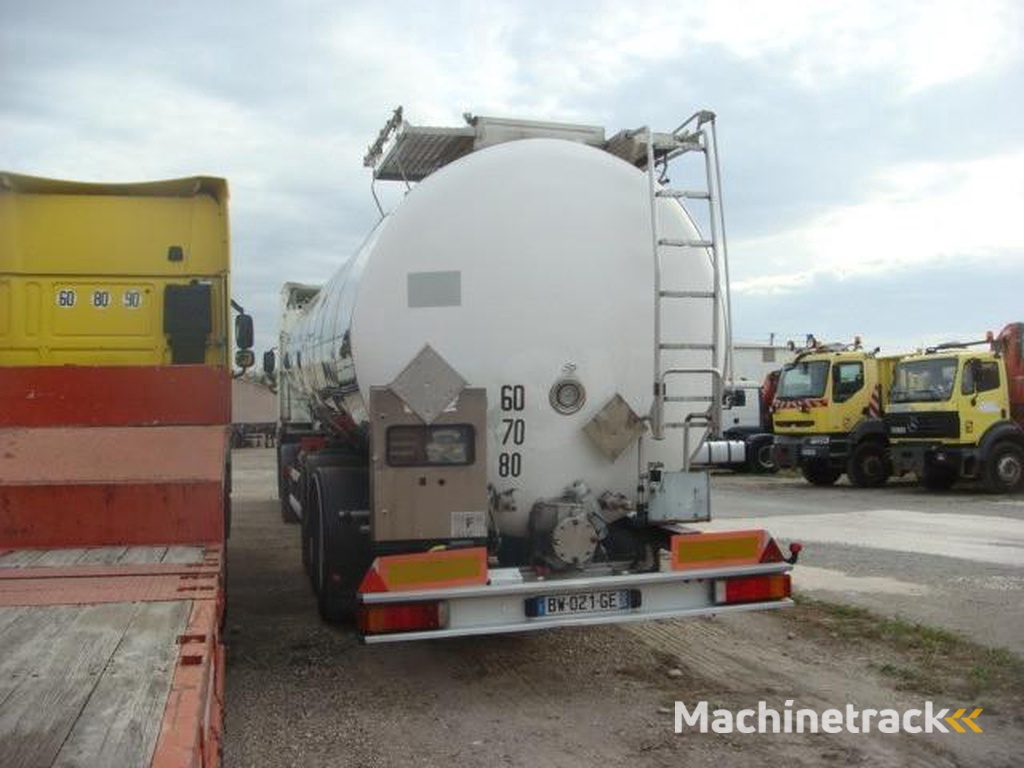 Magyar CITERNE MAGYAR INOX CHIMIQUE 38T 32000L MONOCUVE