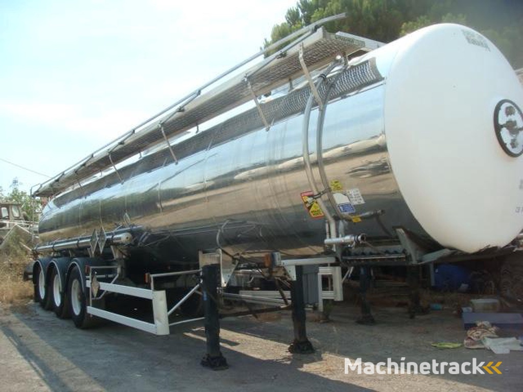 Magyar 38T 22500L 3 ESSIEUX ABS