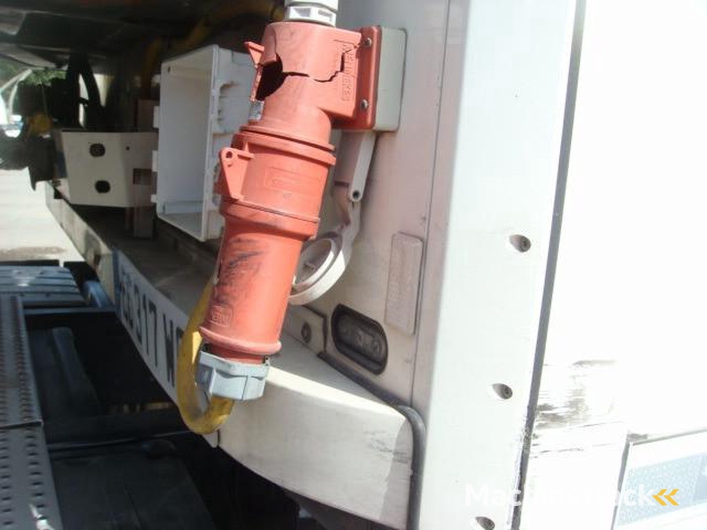 Schmitz-Cargobull FRIGO THERMOKING SLX300 3 ESSIEUX 6852H 2016