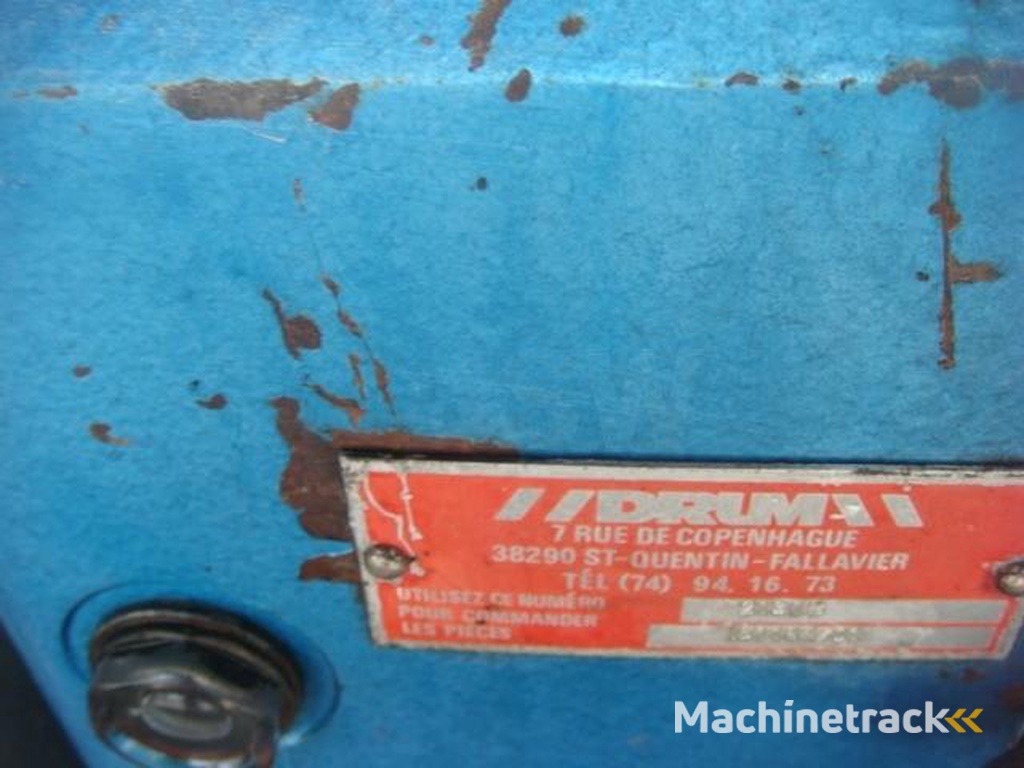 Magyar CITERNE  ALIMENTAIRE INOX AVEC POMPE3 COMPARTIMENTS.  23000L 34T 3 ESSIEUX SUSPENSIONS AIR ESSIEUX BPW CALORIFUGE FREINS TAMBOURS