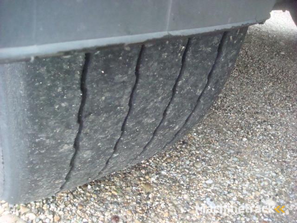 Lecitrailer 38 T SAVOYARDE 2009