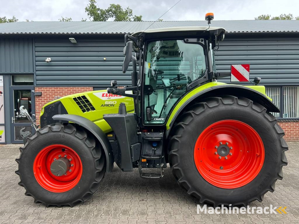 CLAAS Arion 660