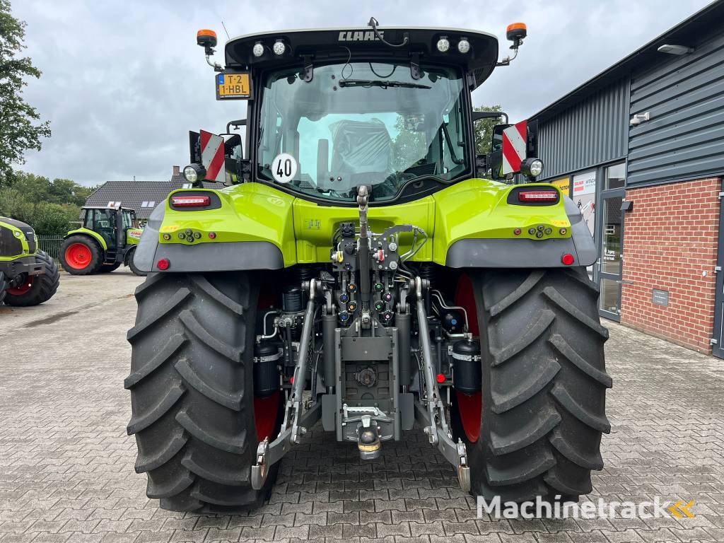 CLAAS Arion 660