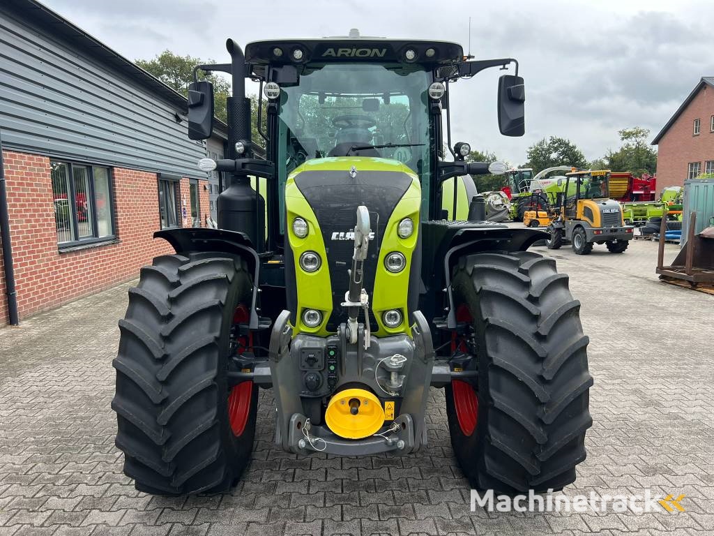 CLAAS Arion 660