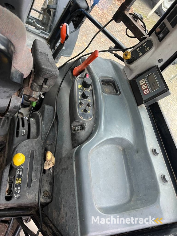 New Holland TL 90 trekker