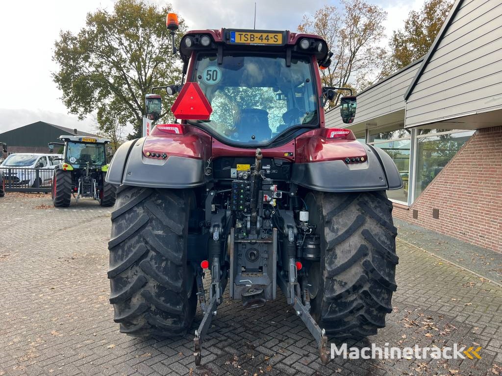 Valtra T 174 Versu