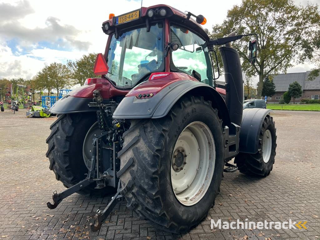 Valtra T 174 Versu