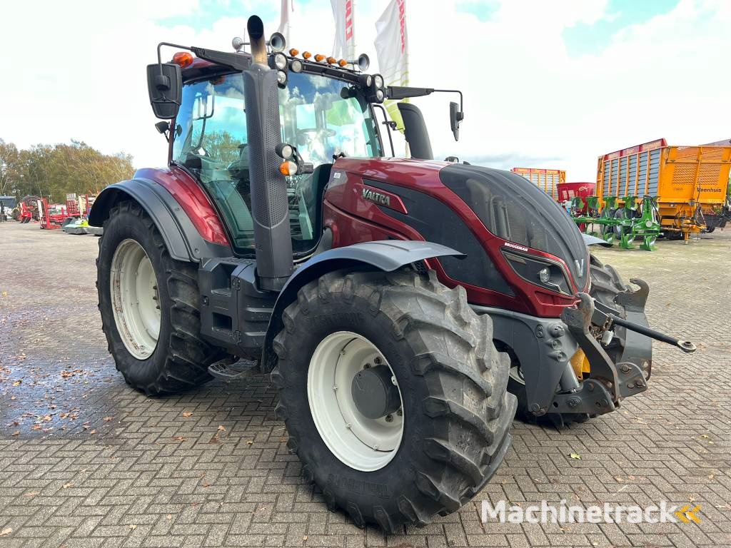 Valtra T 174 Versu