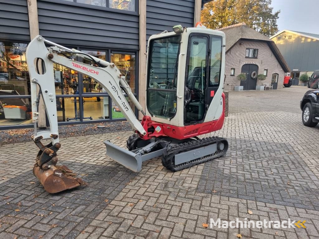 Takeuchi TB 216