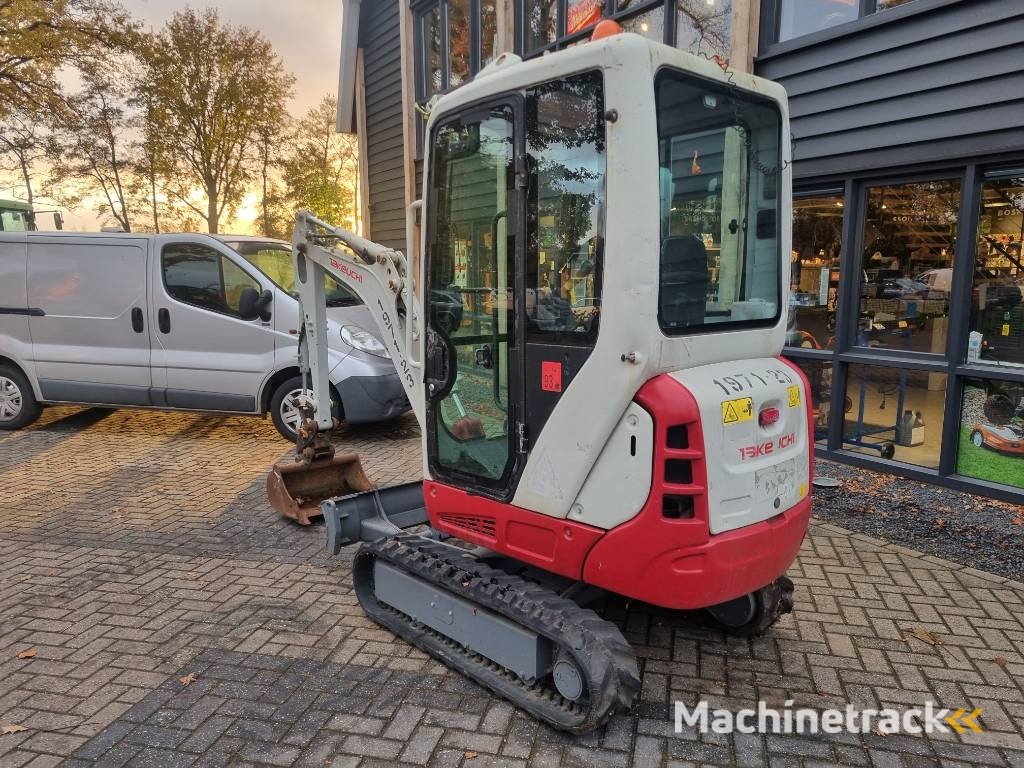 Takeuchi TB 216