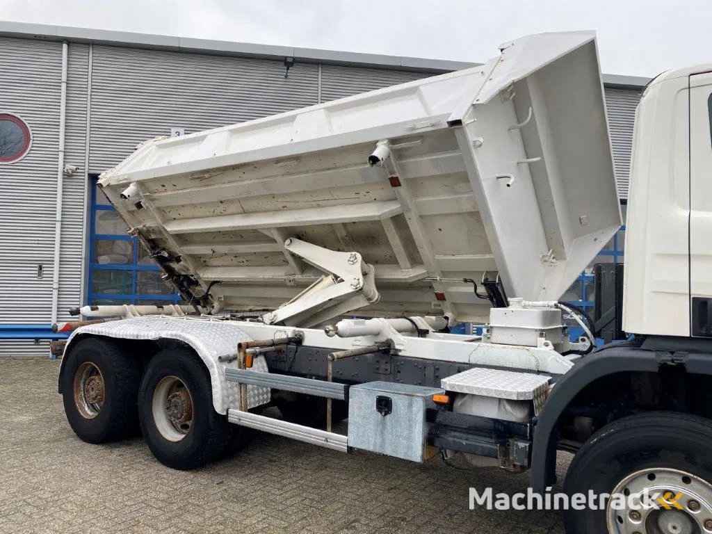 Scania 124-400 / 6X4 / RETARDER / BIG AXLE / FULL STEEL / 2SIDE TIPPER / OLD TACHO / AIRCO / MANUAL / EURO-2 / 2000