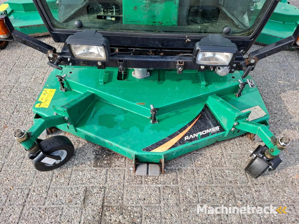 Ransomes HR6010 / 6719 HOURS / 4 WHEEL DRIVE / HYDROSTATIC / 60 HP / AIRCO / CLOSED CABIN / 2008 /