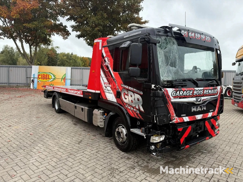 MAN TGL 12.250 / ENGINE RUNNING / ONLY:276364 KM / TOW-TRUCK / CLEPEL / WINCH / REMOTE / 6PERSONS / AUTOMATIC / EURO-6 / 2018