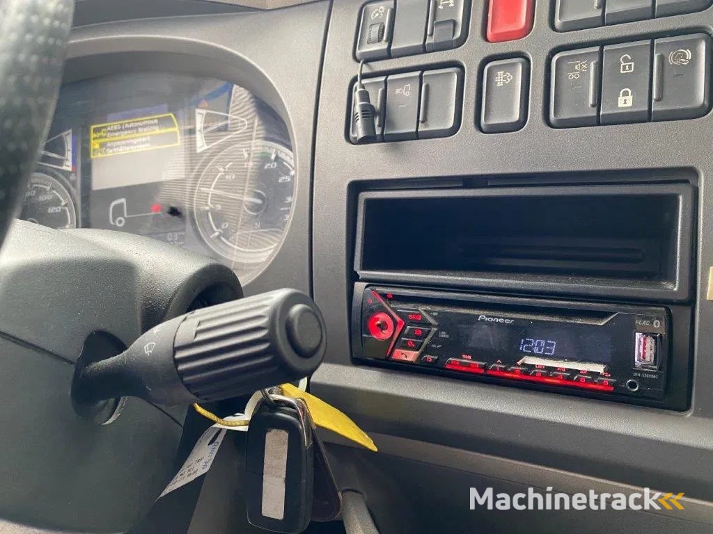 DAF LF290 / ONLY:429873KM / LWDS / GOOD TYRES / AUTOMATIC / EURO-6 / 2018