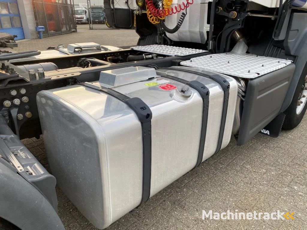 Scania R520 / RETARDER / DOUBLE TANK / AUTOMATIC / PARK-COOL / EURO-6 / 2015