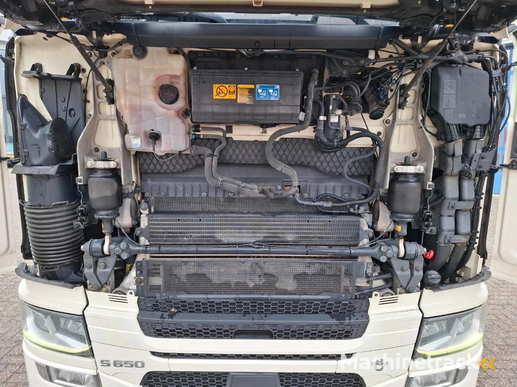 Scania NGS S650 V8 / RETARDER / 633397 KM / 9 TON FRONT AXELE / FULL-AIR / INLINER / FULL SPOILER / LEATHER / ALCOA / NAVI / FRIDGE / EURO-6 / 2020