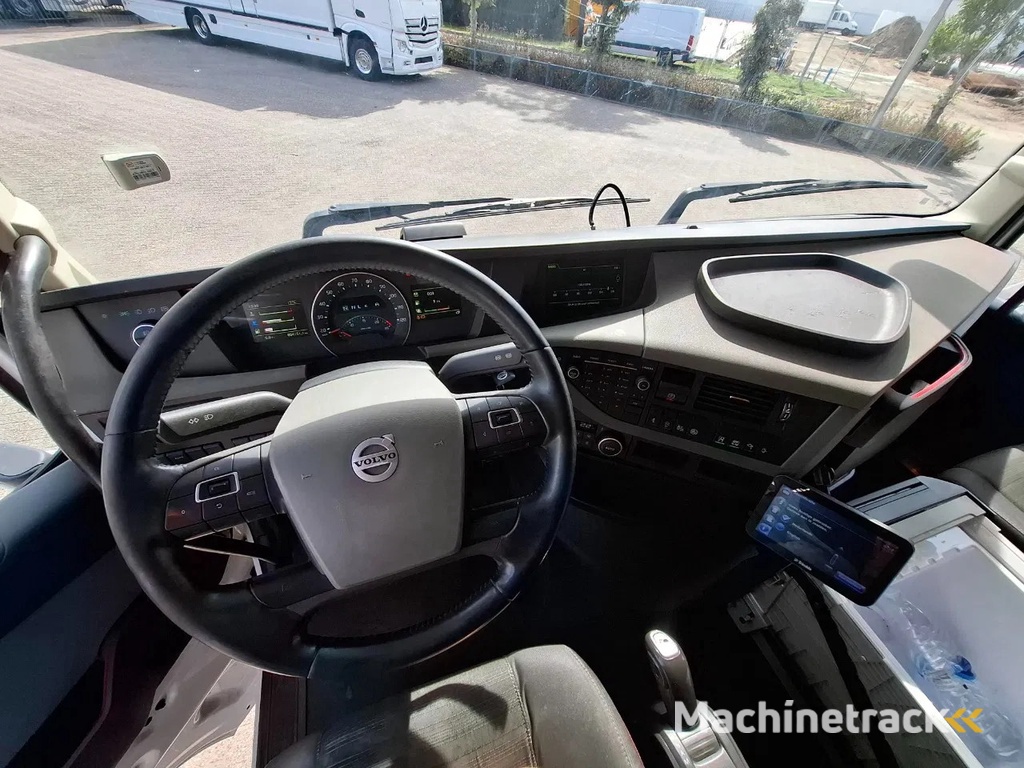 Volvo FH4-460 / VEB+ / HYDRAULICS / GEN2 V2 SMART TACHO / LWDS / SIDESKIRTS / FRIDGE / EURO-6 / 2018
