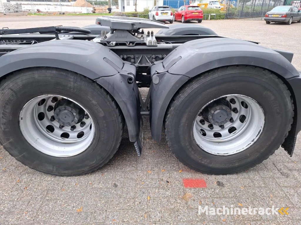 DAF XF106-530 / 6X4 / INTARDER / HYDRAULICS / ONLY:418213 KM / TUV:16-06-2026 / 44TON / LWDS / MANUAL / EURO-6 / 2018