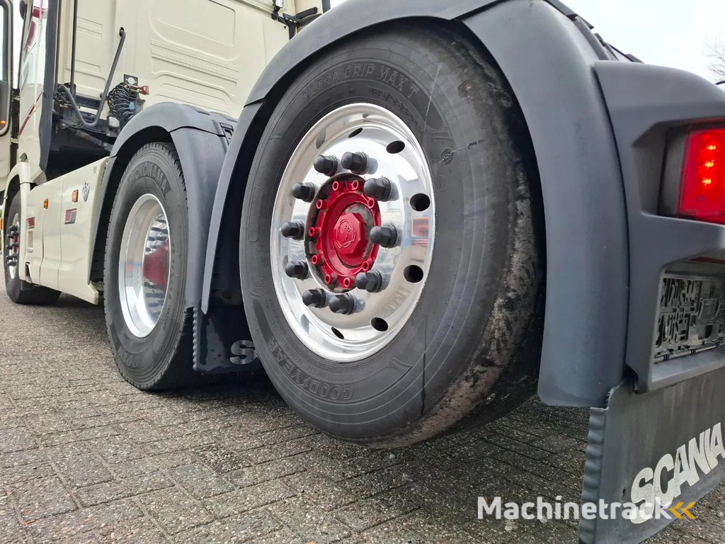 Scania NGS S650 V8 / RETARDER / 633397 KM / 9 TON FRONT AXELE / FULL-AIR / INLINER / FULL SPOILER / LEATHER / ALCOA / NAVI / FRIDGE / EURO-6 / 2020