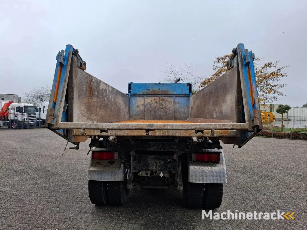MAN TGA 26.310 / 6X4 / 2XBIG AXLE / 2SIDE TIPPER / ONLY:545423 KM / TUV:06-05-2026 / FULL-STEEL / AIRCO / MANUAL / EURO-4 / 2005