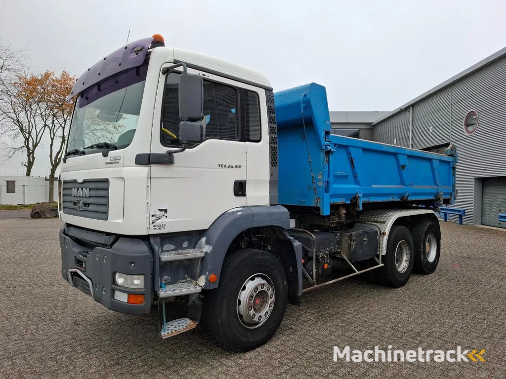 MAN TGA 26.310 / 6X4 / 2XBIG AXLE / 2SIDE TIPPER / ONLY:545423 KM / TUV:06-05-2026 / FULL-STEEL / AIRCO / MANUAL / EURO-4 / 2005