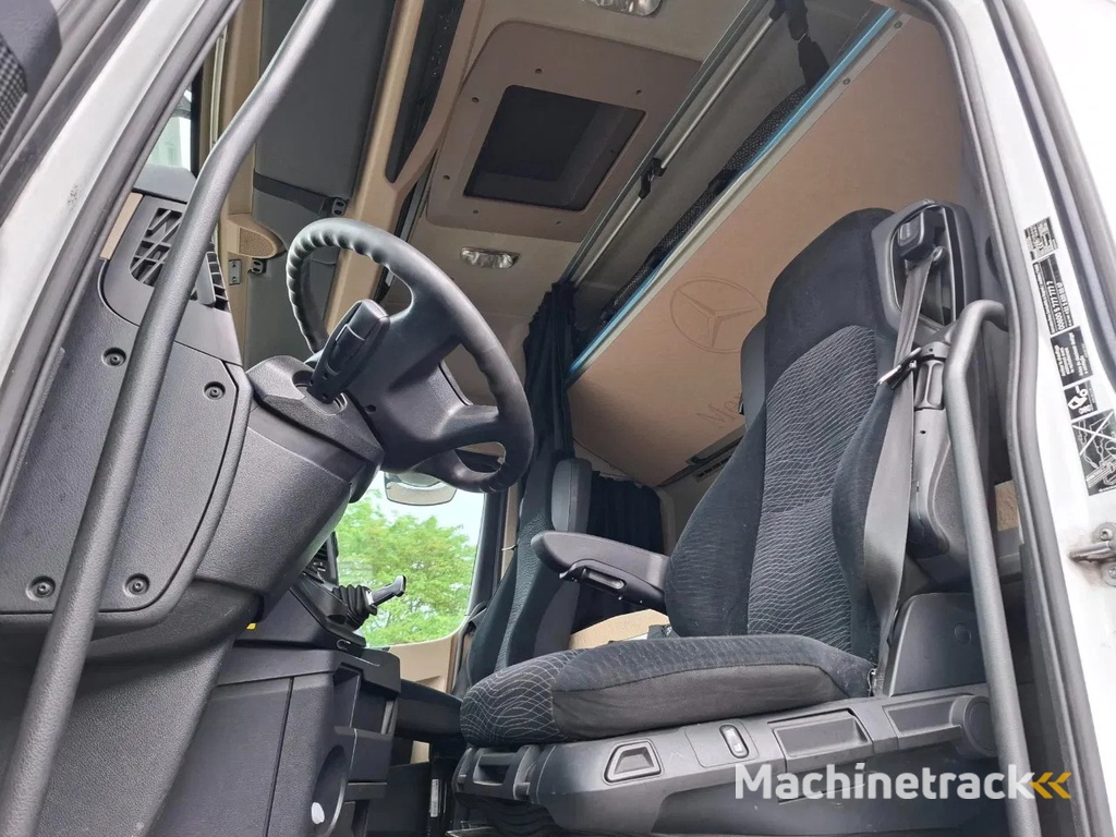 Mercedes-Benz Actros 1945 / DOUBLE TANK / ONLY:508736 KM / 2XBED / FRIDGE / AUTOMATIC / EURO-6 / 2015