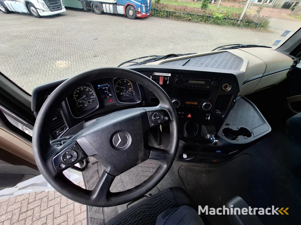 Mercedes-Benz Actros 1945 / DOUBLE TANK / ONLY:508736 KM / 2XBED / FRIDGE / AUTOMATIC / EURO-6 / 2015