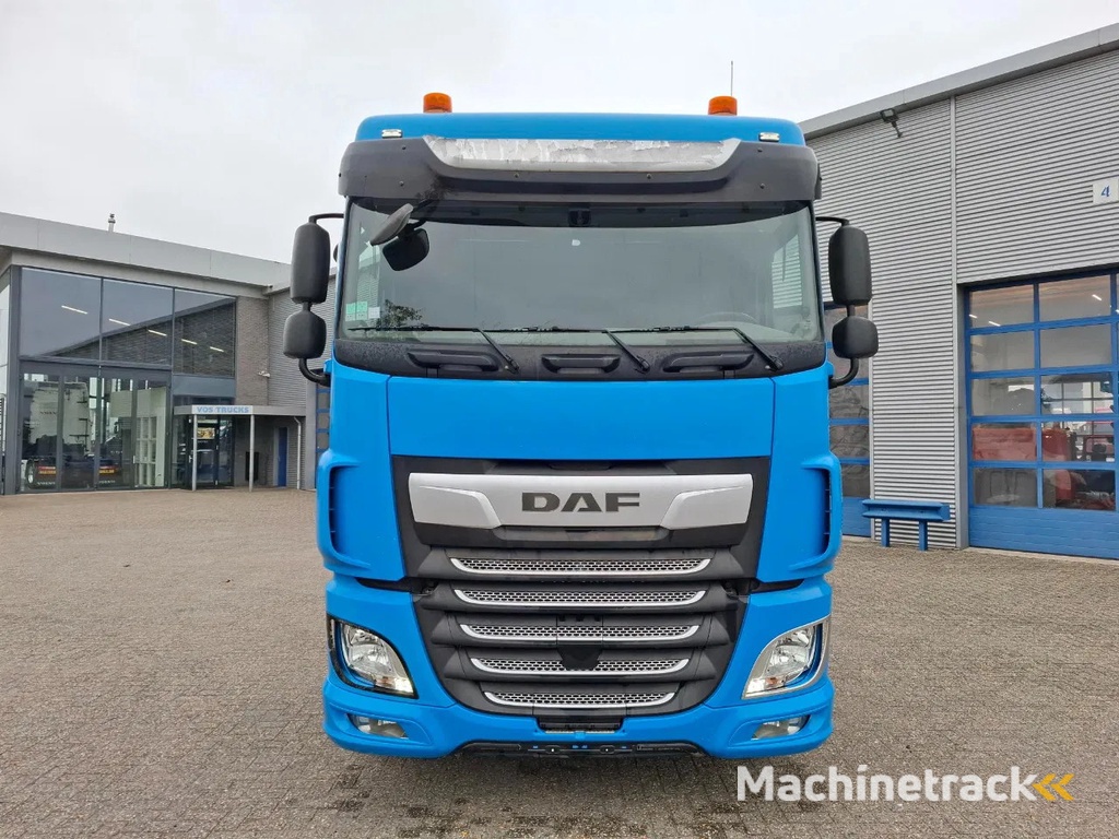 DAF XF106-530 / 6X4 / INTARDER / HYDRAULICS / ONLY:418213 KM / TUV:16-06-2026 / 44TON / LWDS / MANUAL / EURO-6 / 2018