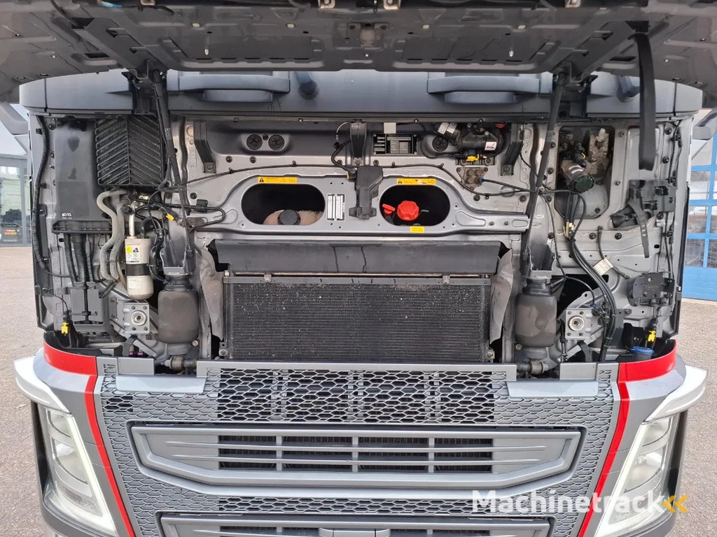 Volvo FH4-500 / I-SAVE / VEB+ / DYNAMIC STEERING / ONLY:590266 KM / NAVI / ACC / LWDS / LIFT AXLE / AUTOMATIC / EURO-6 / 2019