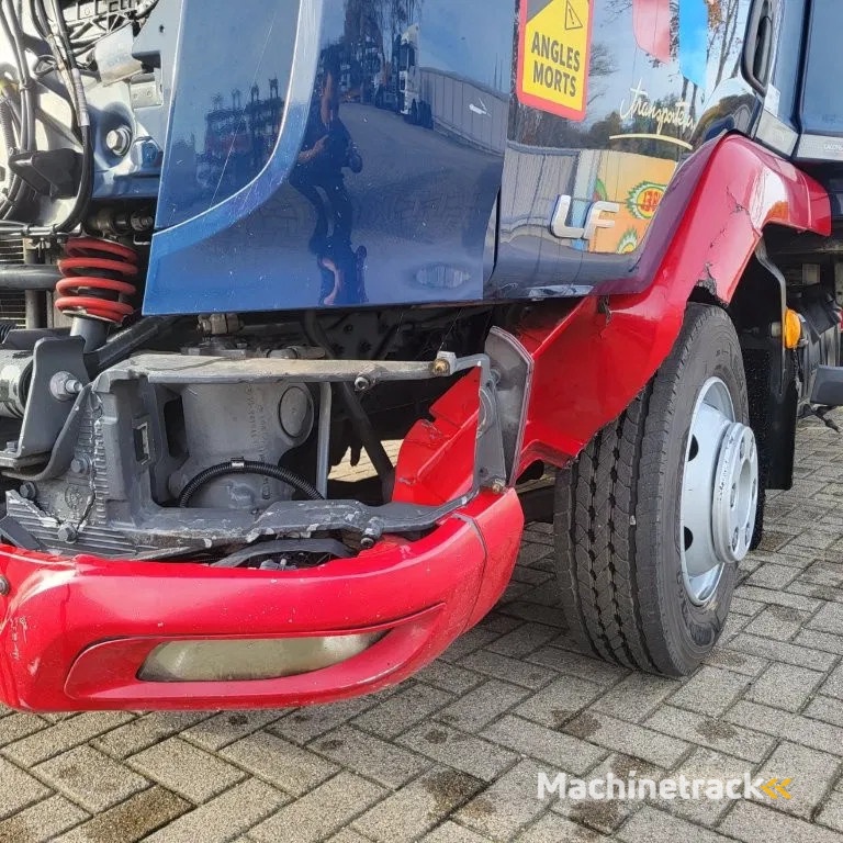 DAF LF 210 / ENGINE RUNNING / ONLY:120371 KM / PLATFORM:1000 KG / LWDS / AIRCO / AUTOMATIC / EURO-6 / 2022