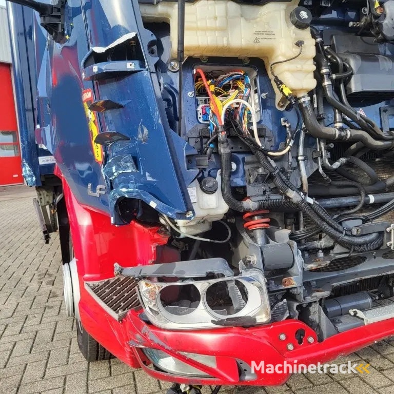 DAF LF 210 / ENGINE RUNNING / ONLY:120371 KM / PLATFORM:1000 KG / LWDS / AIRCO / AUTOMATIC / EURO-6 / 2022