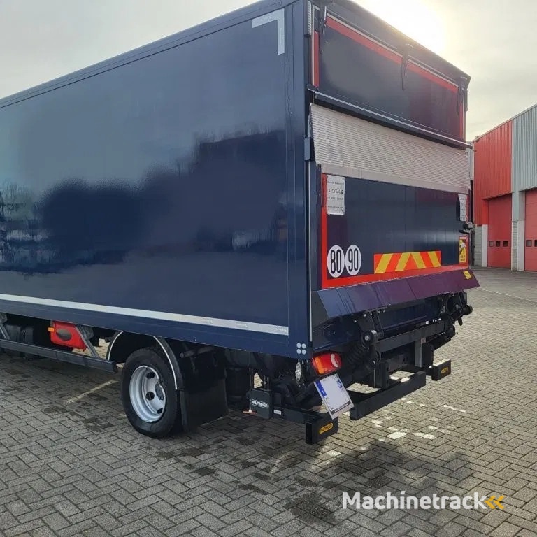 DAF LF 210 / ENGINE RUNNING / ONLY:120371 KM / PLATFORM:1000 KG / LWDS / AIRCO / AUTOMATIC / EURO-6 / 2022