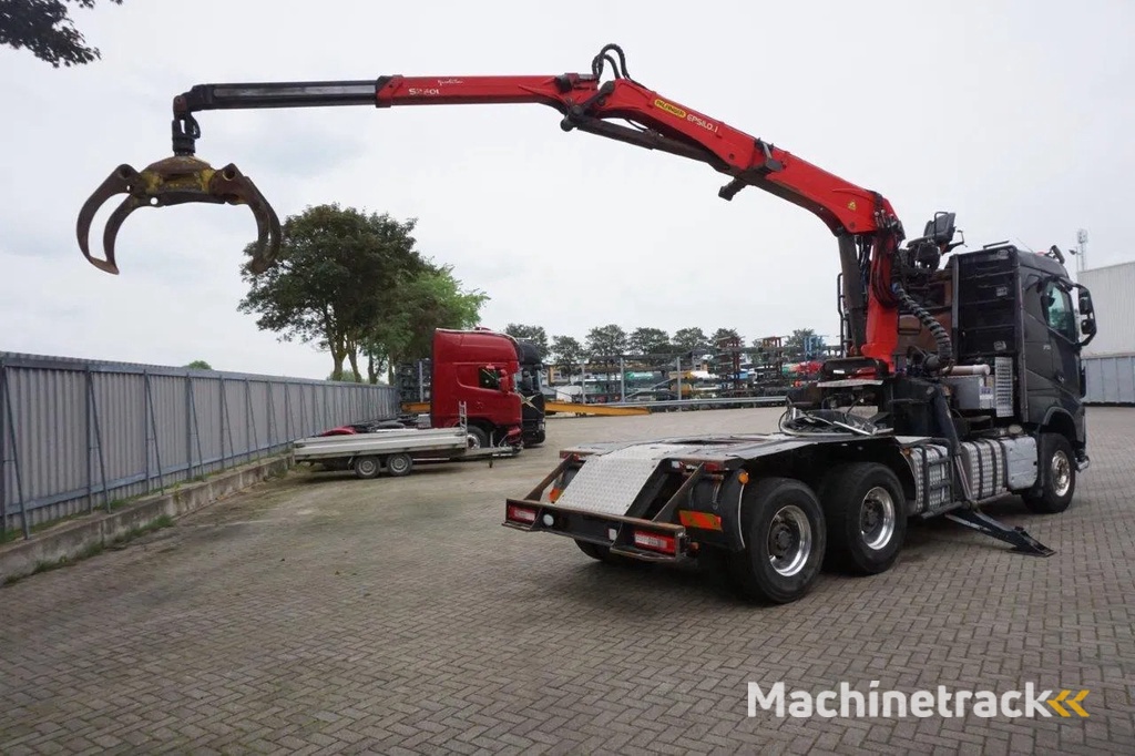 Volvo FH16-750 / ENGINE RUNNING / 6x4 / RETARDER / BIG AXLE / VEB+ / PALFINGER FD250 / EURO-6 / 2016