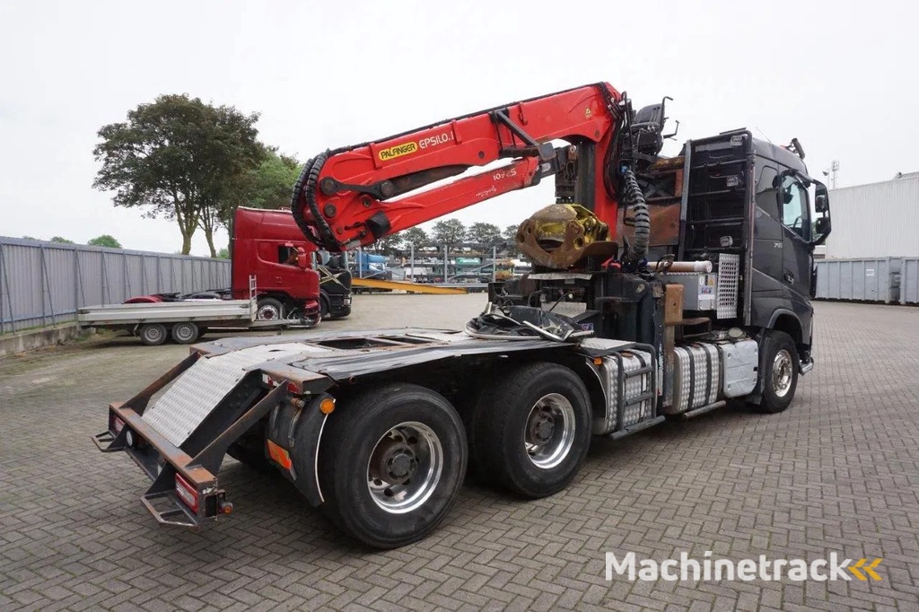 Volvo FH16-750 / ENGINE RUNNING / 6x4 / RETARDER / BIG AXLE / VEB+ / PALFINGER FD250 / EURO-6 / 2016