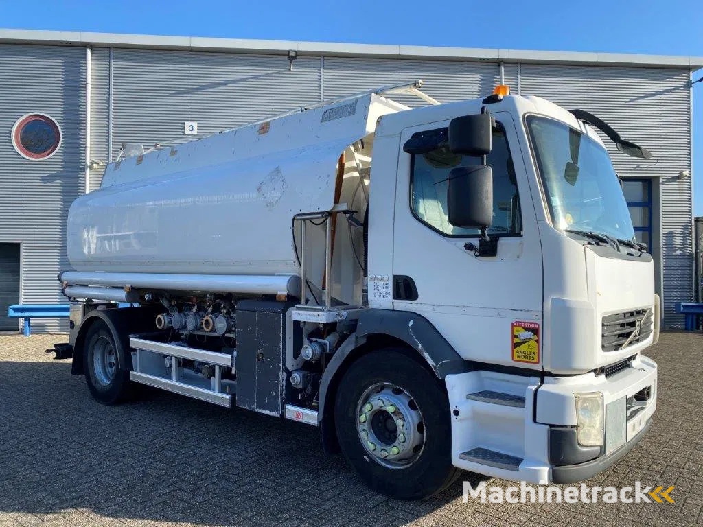 Volvo FL7-290 / 5 COMPARTIMENTS / 13000 LITER TOTAL / PUMP / AUTOMATIC / EURO-5 / 2009