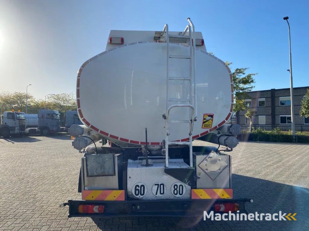 Volvo FL7-290 / 5 COMPARTIMENTS / 13000 LITER TOTAL / PUMP / AUTOMATIC / EURO-5 / 2009