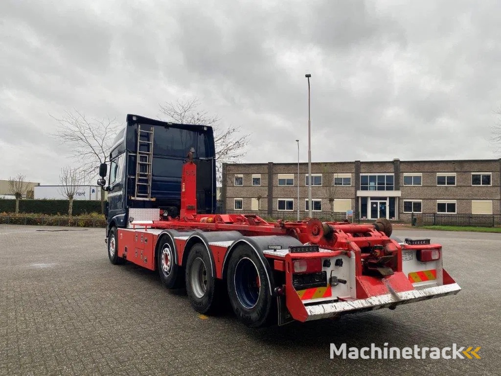 DAF XF106-530 8X2 / AJK HOOKLIFT 25000KG / 9 TON FRONT AXLE / NAVI / ONLY:612482 KM / SSC / AUTOMATIC / EURO-6 / 2019