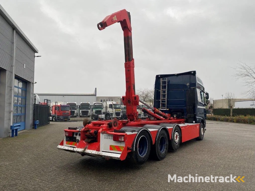 DAF XF106-530 8X2 / AJK HOOKLIFT 25000KG / 9 TON FRONT AXLE / NAVI / ONLY:612482 KM / SSC / AUTOMATIC / EURO-6 / 2019