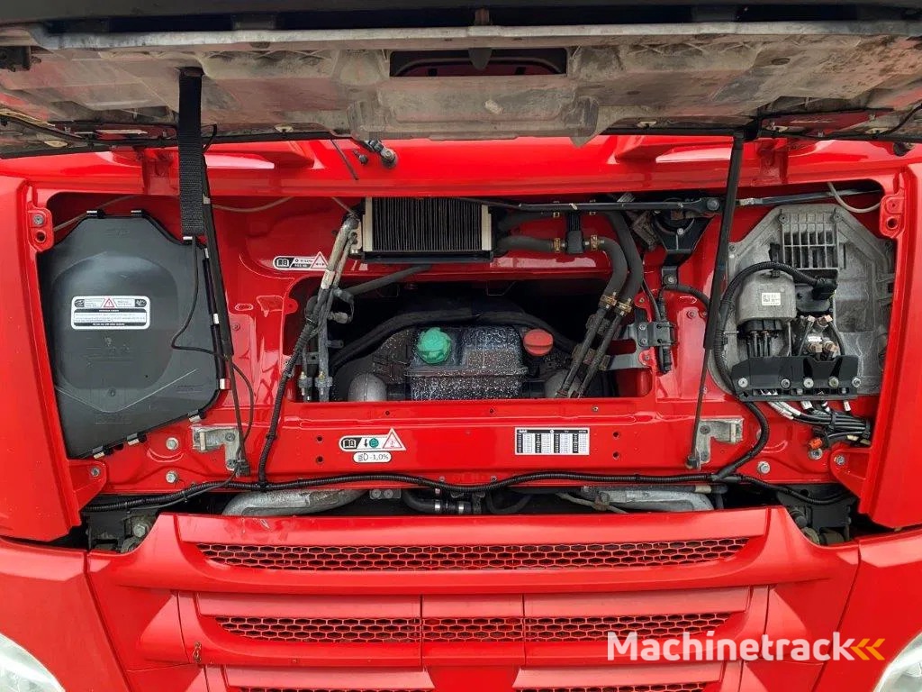 DAF CF400 / CURTAIN SAILS / BIG PLATFORM 2500 KG / DEB / NAVI / FULL-AIR / LWDS / ACC / AUTOMATIC / EURO-6 / 2015