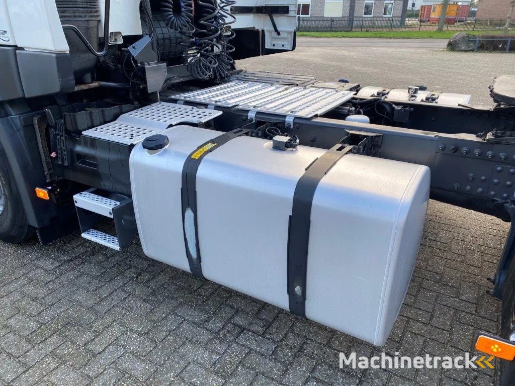 Volvo FM11-370 / GERMAN TRUCK / KB CHASSIS / VEB / ACC / LWDS / DOUBLE TANK / ONLY:763562 KM / AIRCO / AUTOMATIC / EURO-6 / 2018