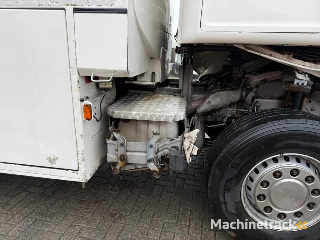 Scania R480 / ENGINE RUNING / RETARDER / 4 COMPARTIMENTS / 18000 LITER TOTAAL / LIFT+LENKACHSE / AUTOMATIC / EURO-5 / 2009